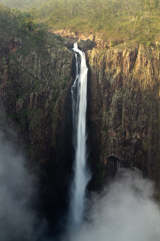 Wallaman Falls