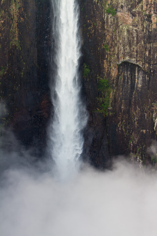 Wallaman Falls