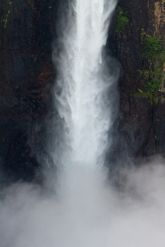 Wallaman Falls