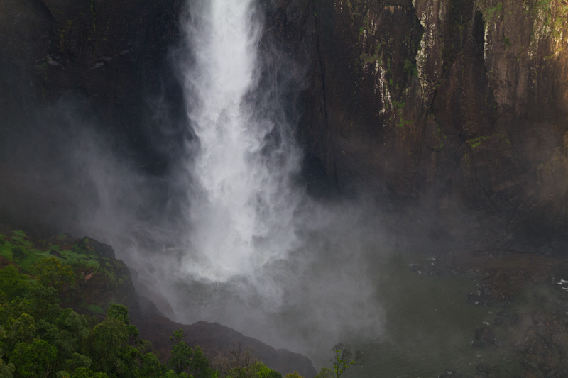 Wallaman Falls